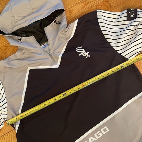 Chicago White Sox MLB baseball quarter zip wind breaker, rain jacket, worn once - Picture 5 of 8